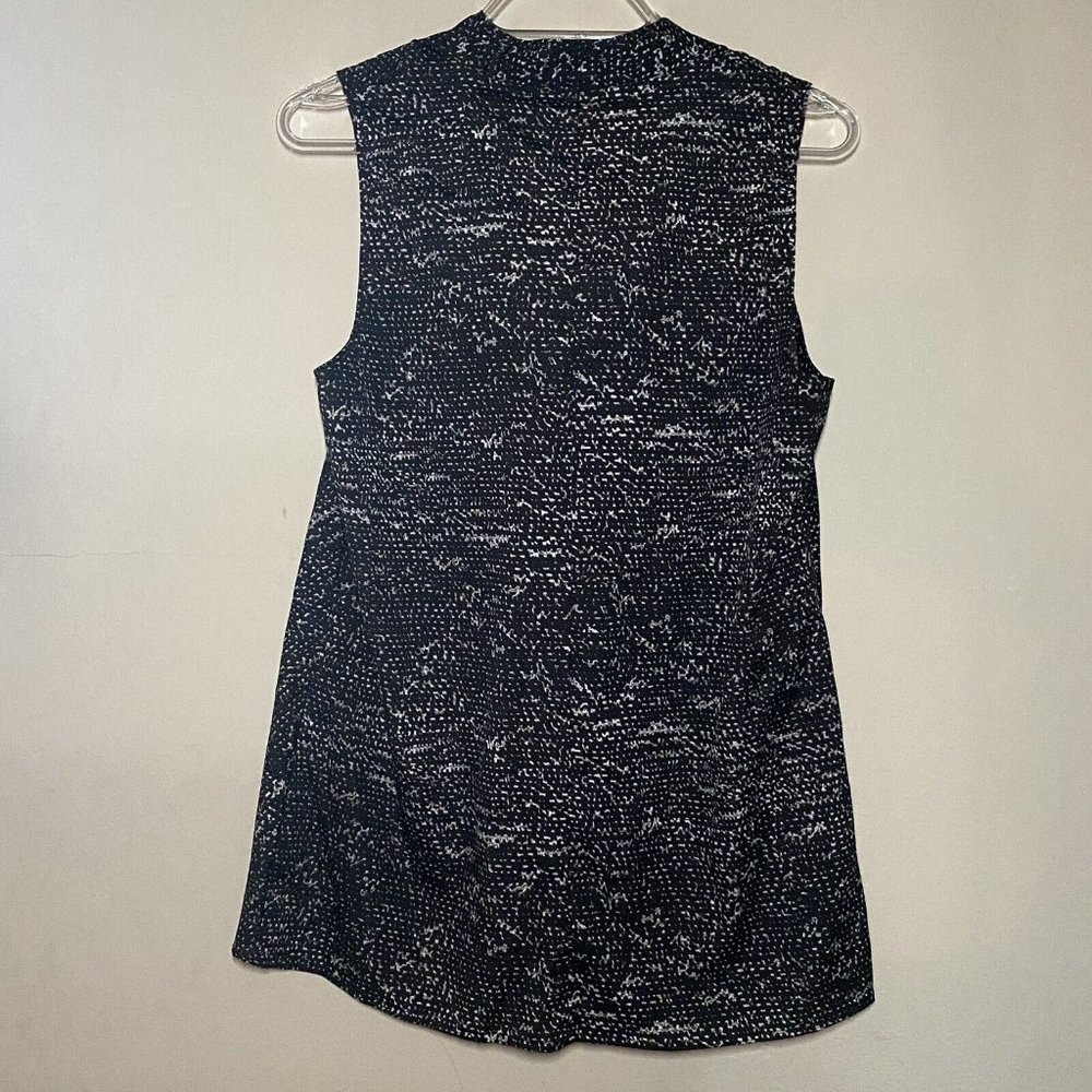 Mossimo Sleeveless Blouse M Black White Abstract Print Cowl Drape Neckline - Picture 7 of 9